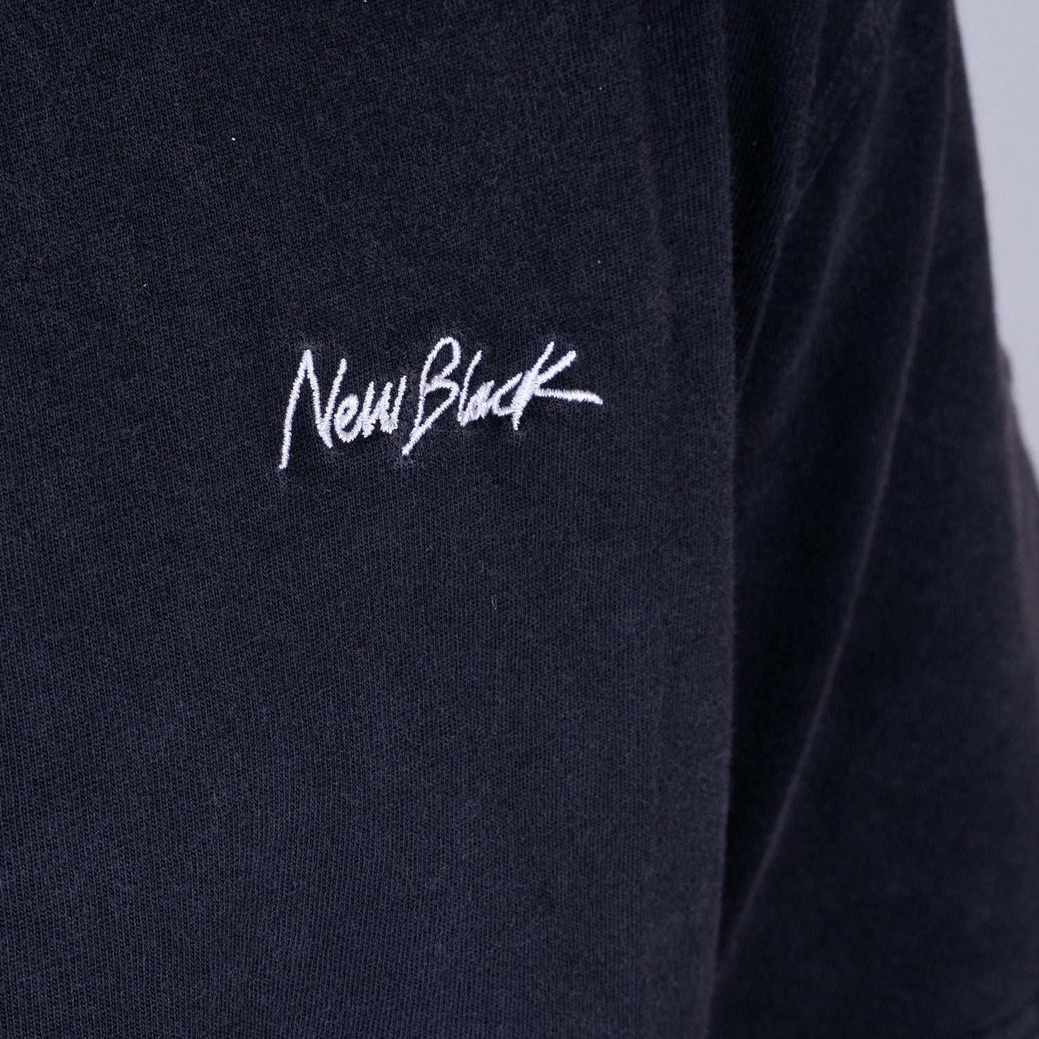 SIGNATURE T-SHIRT - FADED BLACK